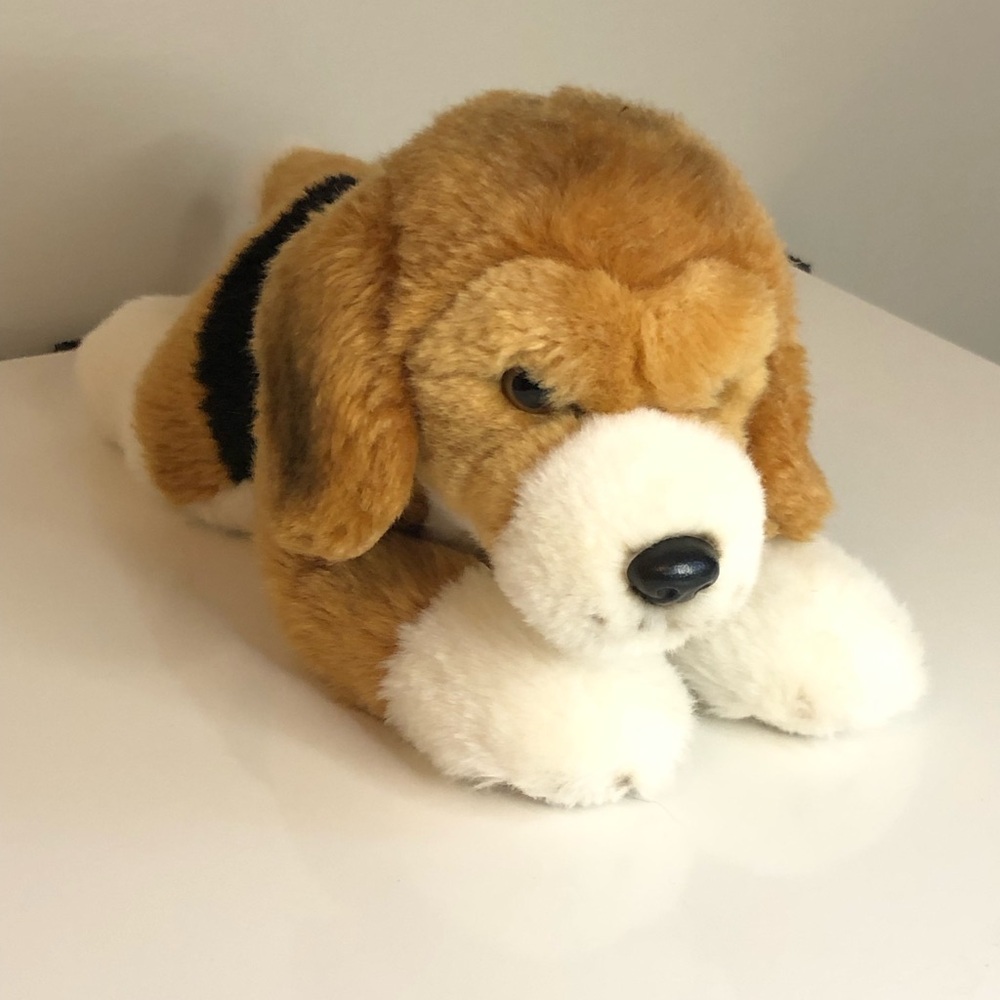 Webkinz Signature Lying Beagle